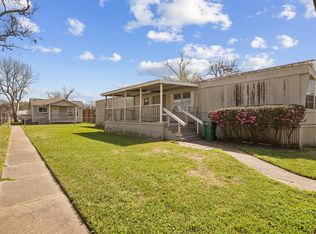 2611 1/2 Violet St, Pasadena, TX 77503