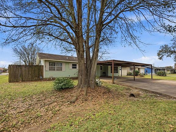 2nd image of 412 S 4th 1/2 St