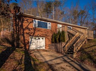2646 Bills Creek Rd, Winfield, WV 25213