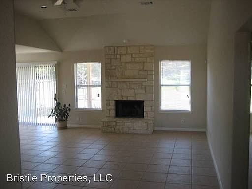 2nd image of 1302 Pike Rd