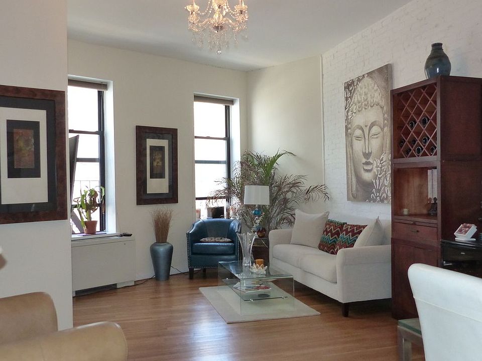 1st image of 2020 Broadway APT 4C