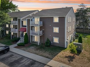 5 Post Oak Ln APT 15, Natick, MA 01760