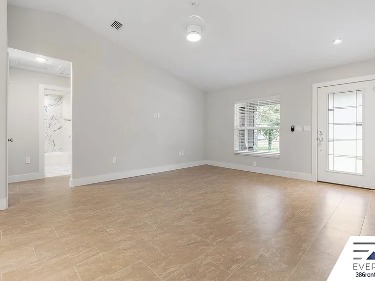 12 Walt Pl — Photo 11
