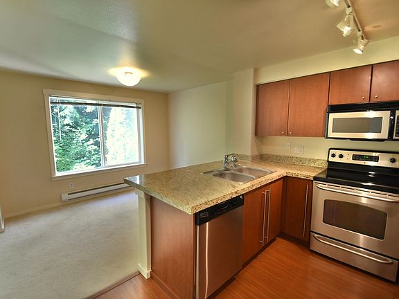 5th image of 11307 NE 128th St APT G202