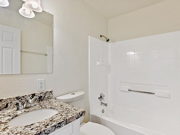 4th image of 760 N 23rd St #17