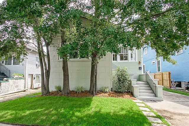 1st image of 2427A Peniston St