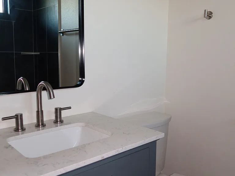 1322 Campus Ave #2 — Photo 15