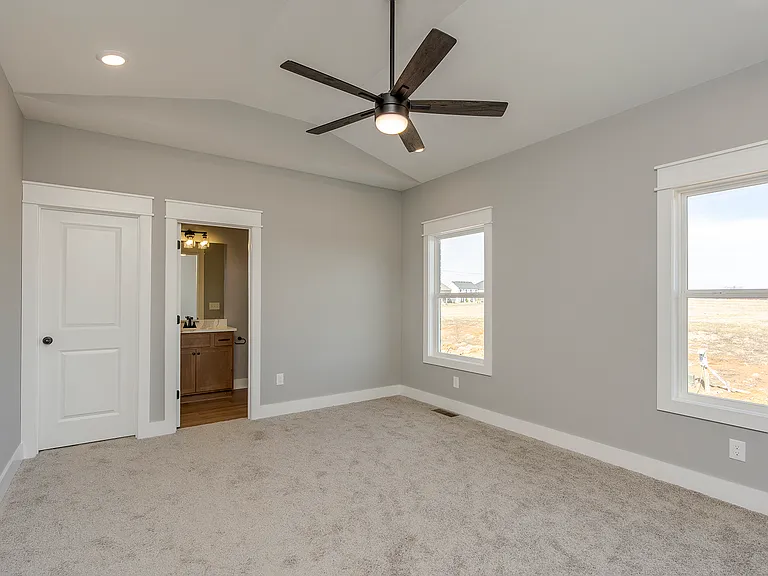 2514 Spring Leaf Ct — Photo 2