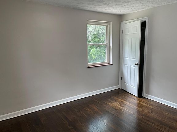 4th image of 25 Illinois Ave #25