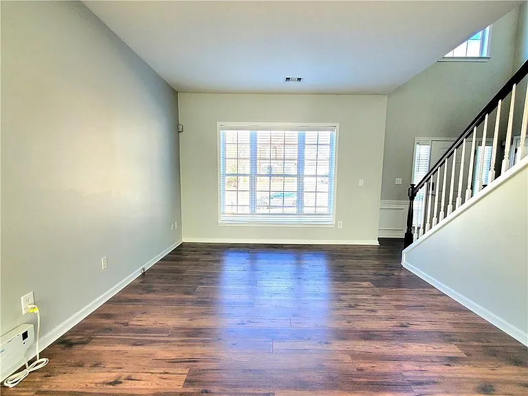 5260 W Price Rd — Photo 7