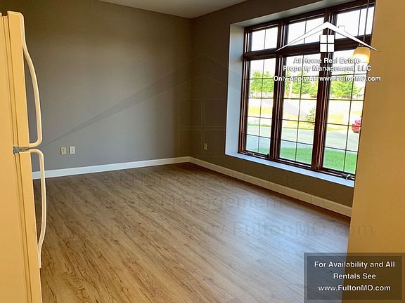 4th image of 2606 N Bluff St Suite 116A