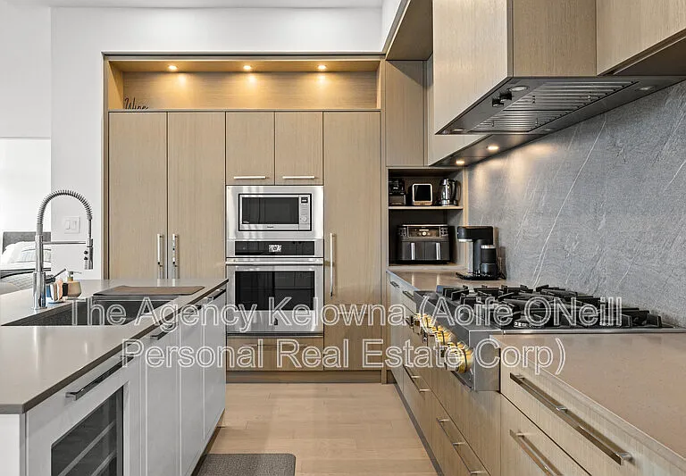 3389 Lakeshore Rd #603 — Photo 4