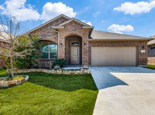 1040 Blackhorse Trl, Justin, TX 76247