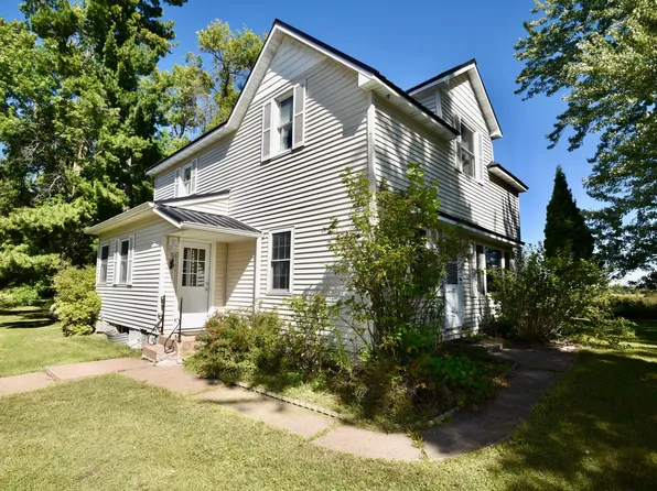 2425 421st Ave NE, Braham, MN 55006