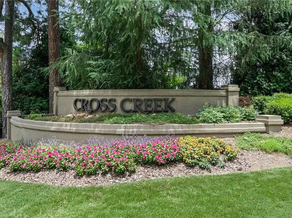 70 Chaumont Sq NW, Atlanta, GA 30327