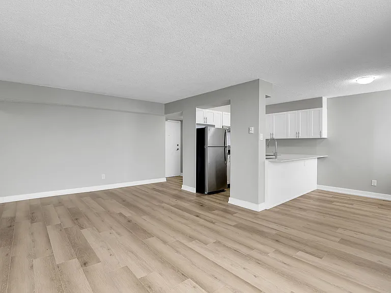 2935 Richmond Rd — Photo 12