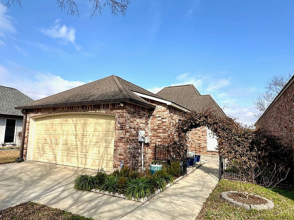 1st image of 5379 Courtyard Dr