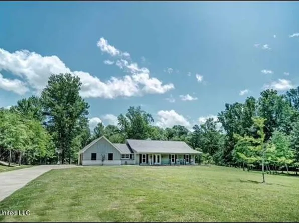 1438 Timberidge Rd, Terry, MS 39170