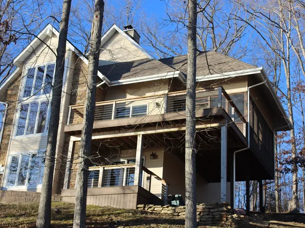 9002 Agate Ave, Nashville, IN 47448