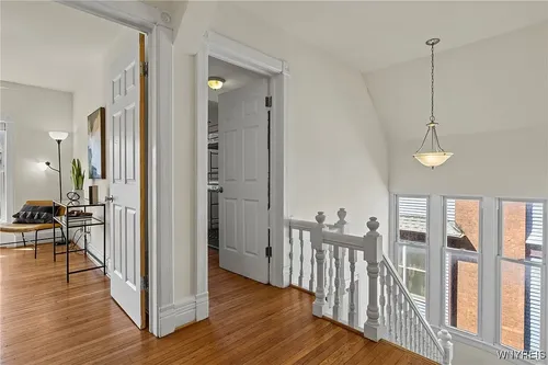 183 1/2 Hodge Ave Photo 1