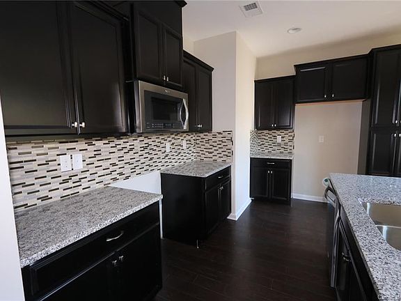 3rd image of 9433 Glenburn Ln #120