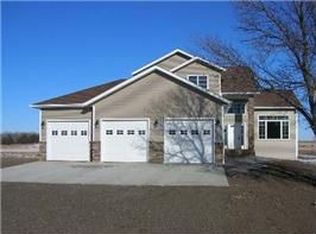 5300 Shoal Dr, Bismarck, ND 58503