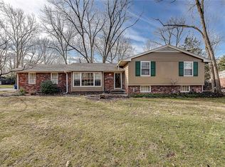 5233 E 70th St, Indianapolis, IN