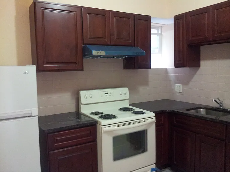 4636 Hazel Ave #2F — Photo 3