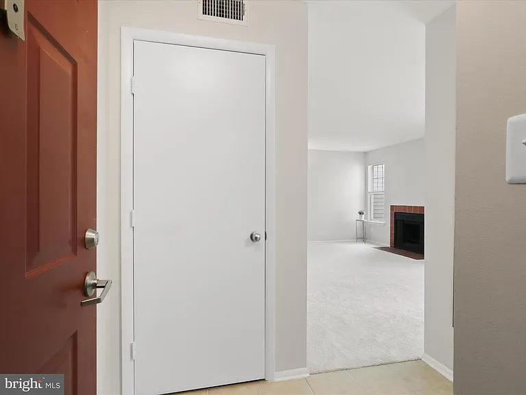 1719 Ascot Way #C — Photo 49