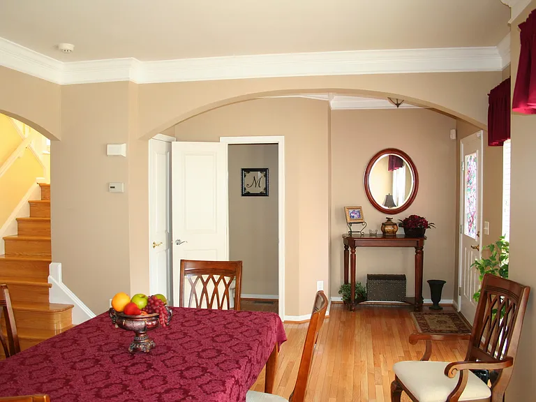 9135 Stonegarden Dr — Photo 29