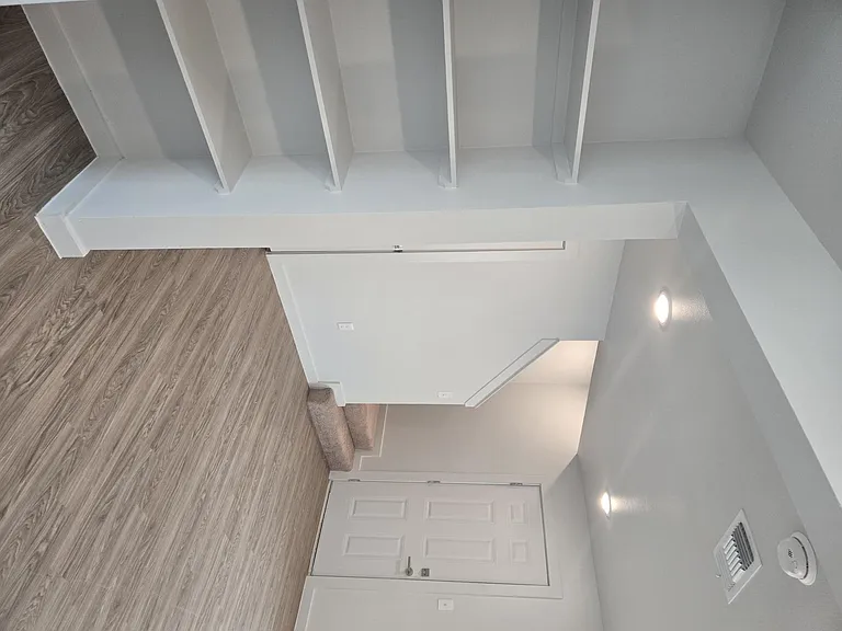 Sabine Apartments — Photo 6