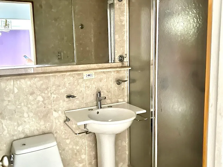8974 N Western Ave #112 — Photo 9