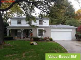 20970 Glenmorra Dr, Southfield, MI 48076