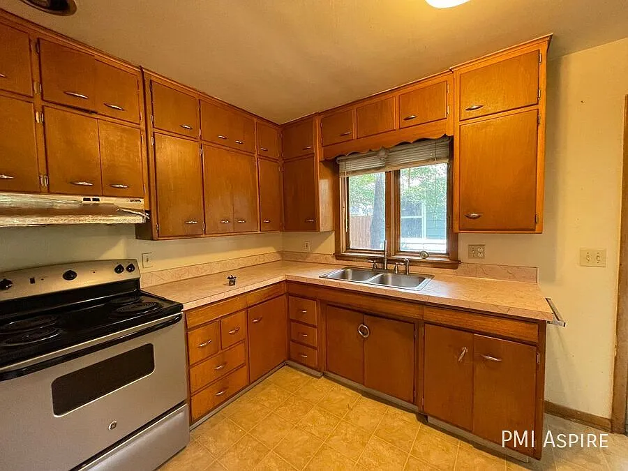 Charming 2-Bed Duplex in Longmont — Photo 4