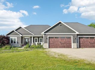 5161 Wildlife View Ct, Allenton, WI 53002