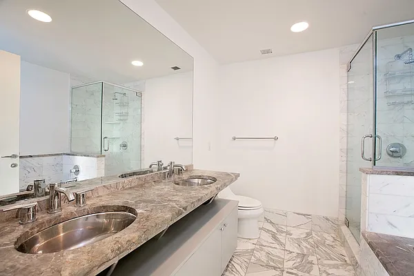 Rented by Keller Williams NYC | media 31