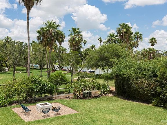 3rd image of 2903 Lake Shore Dr