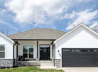 6019 Crestview Ln, Georgetown, IN 47122