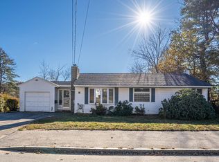 111 Kennard Rd, Manchester, NH 03104