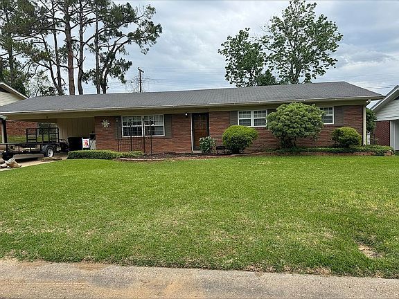 2nd image of 13 Woodville Dr