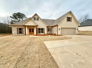 2620 Countrywood Rd, Belden, MS 38826