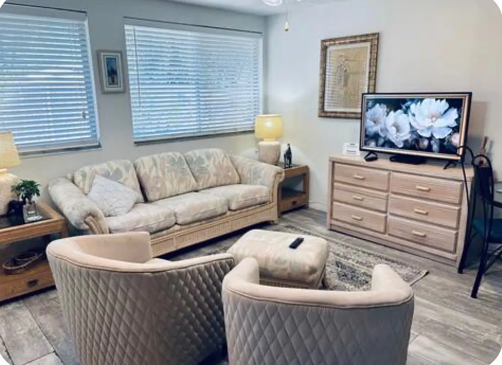 1 bed, 700 sqft, $1,600 — Photo 1