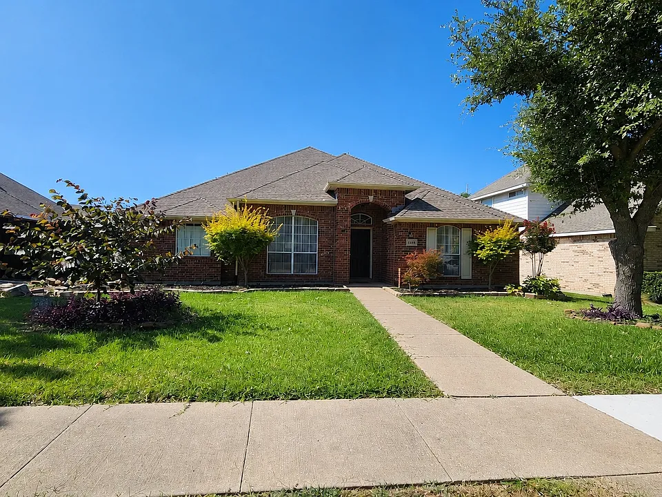 3408 Mosswood Dr