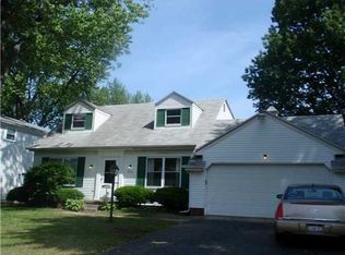 2750 Provincetowne Dr, Toledo, OH 43613