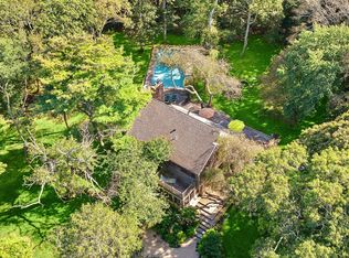 189 Scuttle Hole Rd, Water Mill, NY 11976