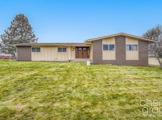 3955 Keeweenaw Dr NE, Grand Rapids, MI
