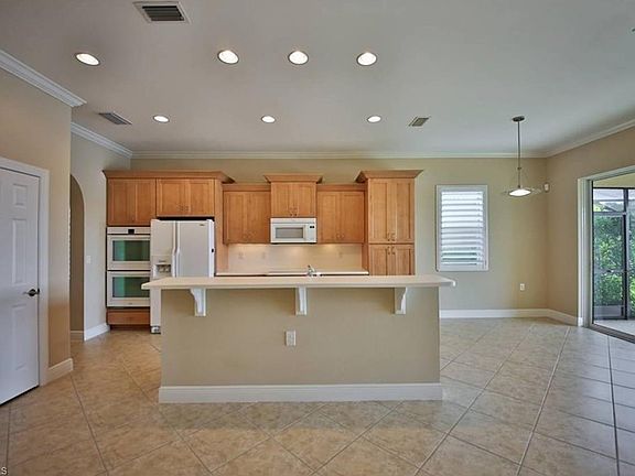 4th image of 10507 Carena Cir