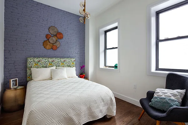 Rented by Nooklyn NYC LLC | media 32