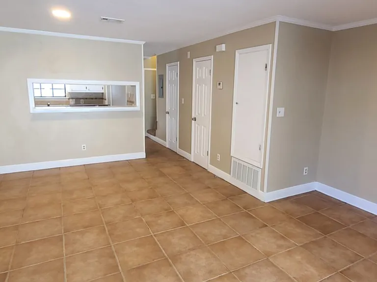 7250 Hilburn Rd #4D — Photo 5