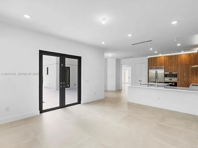 19701 NE 16th Pl — Photo 51